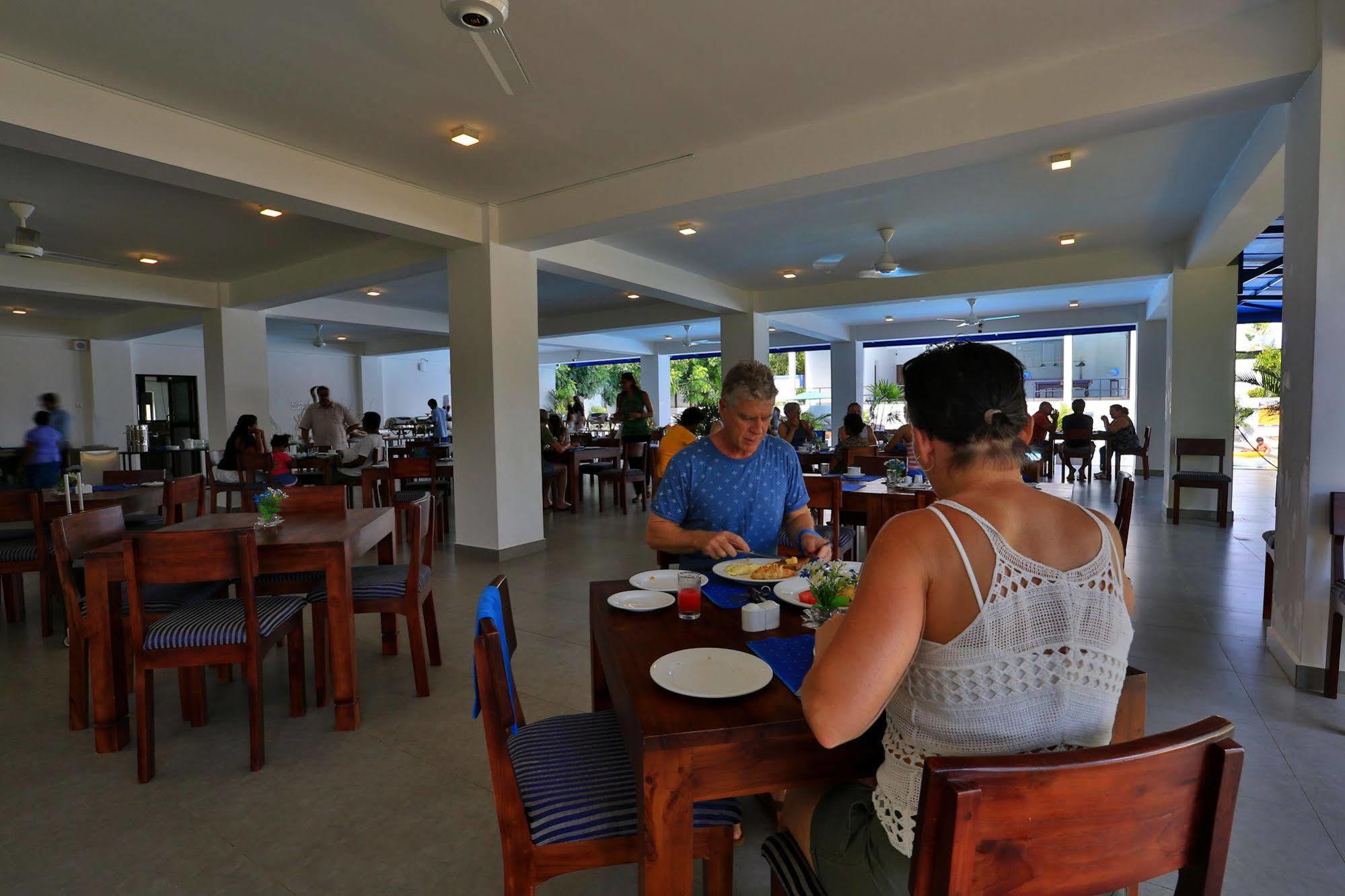The Blue Wave Hotel Arugam Bay Esterno foto